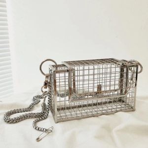 Bolsos de noche INS Hollow Out Clutch Bag Bird Cage Bolso de mujer Tote Metal Girls TopHandle Purse Fashion Party Pouch 230725