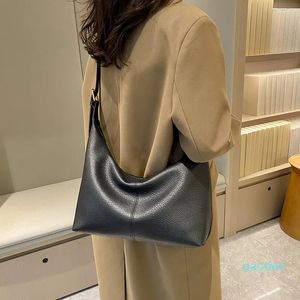 Sacs de soirée Sac à bandoulière décontracté pour dames en cuir de couleur unie Designer de luxe sous les bras