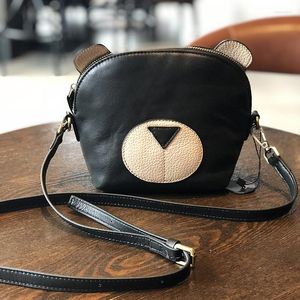 Avondtassen lederen hoofdlaag cowhide schattige kleine xiong retro luxe handtassen vrouwen handgemaakte klassieke chique schouder van hoge kwaliteit hoogwaardige schouder