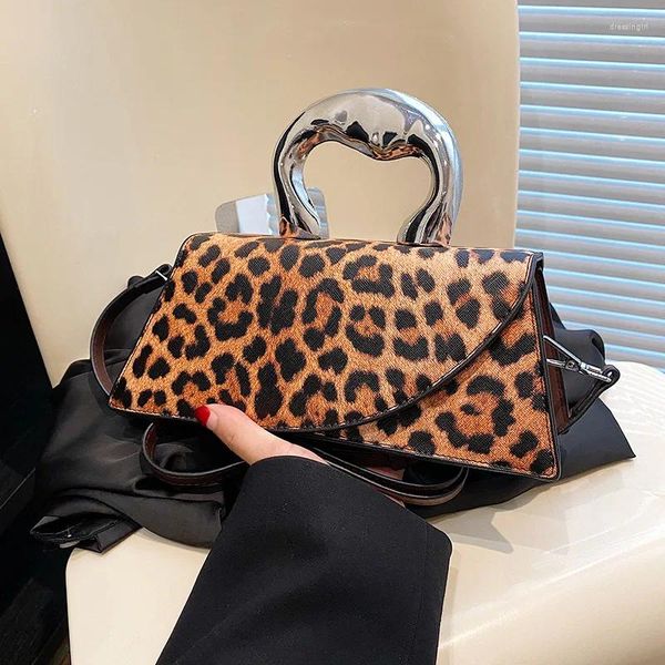 Bolsos de noche Bolso de mujer con estampado de leopardo 2023 Bolso de hombro de cuero retro Mujer Personalidad Bolso de fiesta Bolso cruzado de lujo de alta calidad