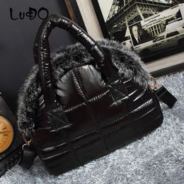 Avondtassen LUCDO Merk Luxe Handtas Winter Vrouw Warme Ruimte Katoen Shell Tassen Designer Konijnenbont Tas Dames Schoudertas 231205