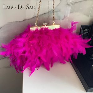 Bolsos de noche Diseño de lujo Piel sintética Pluma de pavo Cadena de moda Embrague Mujer 231019