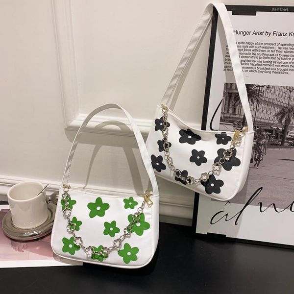 Bolsos de noche Diseño de lujo Mujeres Hecho a mano Linda cadena de flores 2022 Primavera Verano Bolso para damas Marca Tote Monedero Cartera Casual Shopper Bag