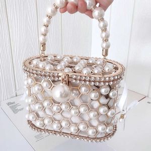 Sacs de soirée Designer de luxe sac à main perle femmes sacs à main pour femmes évider pochette de mariage strass métal 230427