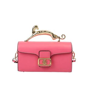 Sacs de soirée Sacs à main de qualité de luxe pour femmes Crescent Sac Dames Poignée en métal Forme de chat Épaule Cross Body Femelles Candy Couleur Cuir 231007