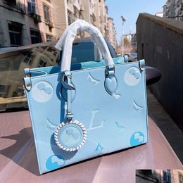 Sacs de soirée Luxurys Designers Femmes Fourre-tout Shoder Bag Alphabet Flower Design Grande capacité Messenger Style classique Sac à main Lady Han Dhmua