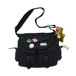 Avondtassen Nylon Boekentassen Schoudertas met grote capaciteit voor dames Messenger Bags in Japanse en Zuid-Koreaanse stijl Patchwork Modepakketten 230826
