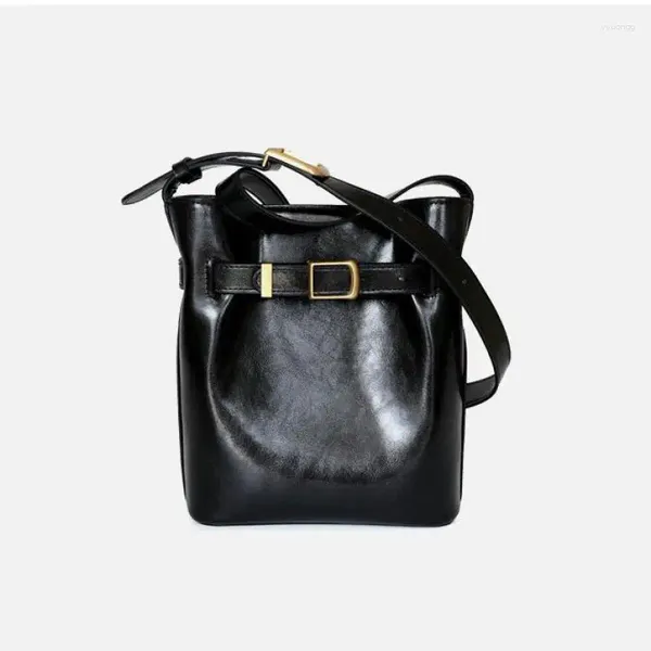 Bolsas de noche Cera de aceite Cuero genuino Gran capacidad Cubo en forma de bolso de mujer con cinturón Hebilla cuadrada Decoración Hombro Crossbody Tendencia