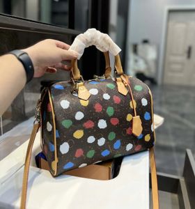 Sac à main LSHOULDER Speedyss Hands Hands Trave Tapes X Yayoi Kusama Multicolor Dot Crossbody Sacs Grain Real Lever en cuir STRAPE ALIGNABLE TOTE FEMMES M46433 M40390