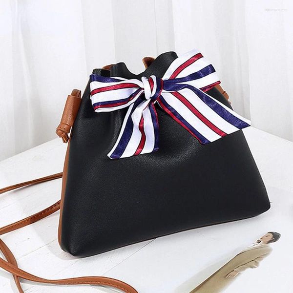 Bolsas de noche PU Cuero Moda Mujeres Bowknot Bolsa de cubo 2023 Diseño Damas Monederos de mujer y mano Crossbody para