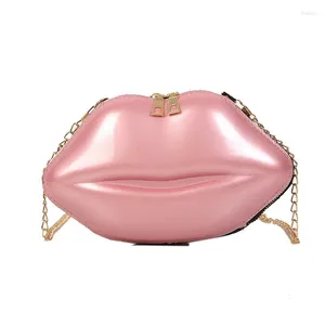Sacs de soirée Les lèvres rouges Shapé pour les femmes Chaînes à bandoulière Small Purse Femme Pu Leather Handbag Wholesale