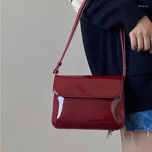 Sacs de soirée rétro sac à bandoulière en cuir verni pour femmes luxe rabat bandoulière couleur unie aisselles rouge dame sac à main