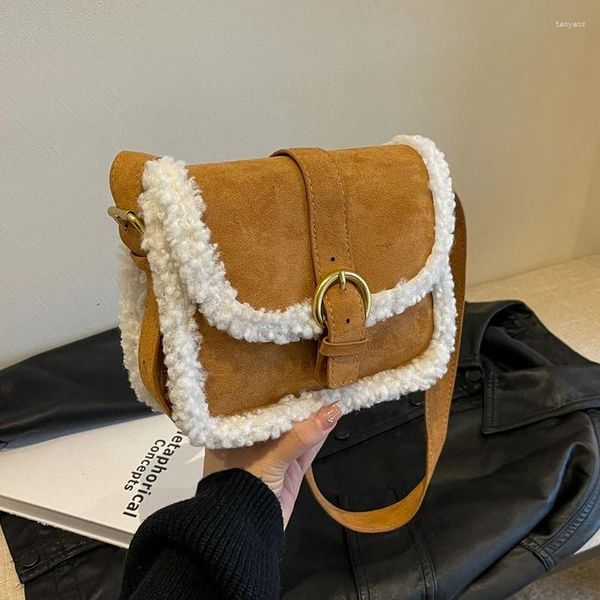 Bolsas de noche Bolso de hombro de cuero de gamuza retro para mujeres Invierno Cálido Cordero Lana Bolso Diseñador Pequeño Semicírculo Silla Crossbody Lady