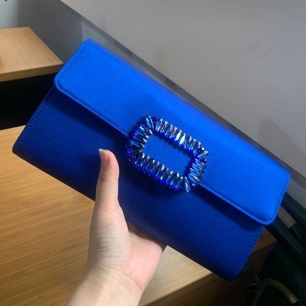 Sacs de soirée Royal Blue Handbag Women Pochette Femme Clutch pour 2023 Courses de bourse de fête à rabat avec chaîne 230901