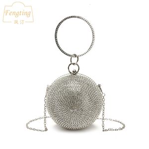 Sacs de soirée Argent Mini Boule ronde pour femmes Mode Diamants Pochette Dames Messenger Chaîne Sac à main FTB166 230901