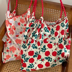 Avondtassen Kleine Bloemen Canvas Vrouwen Schoudertas Grote Capaciteit Bedrukte Tote Winkelen Vrouwelijke Mode Casual Open Grafische Handtassen 230630