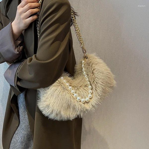 Bolsos de noche Bolso de felpa suave Mujeres Invierno Cálido Bolso de hombro Diseñador de marca Piel sintética Axila Moda Coreana Señora Pequeña Cruzada