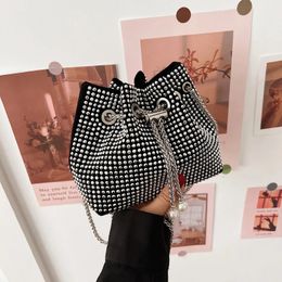 Sacs de soirée Sac à bandoulière brillant pour femmes fille épaule seau Chians Designer sac à main femme mariage bal fête 231017