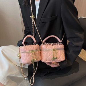 Sacs de soirée Sac à femmes printemps / été 2023 NOUVELLE LINGGE LINGGE CROSSBOCKBAG MAIN POLUDEMBLE SMAL SMACE H240417