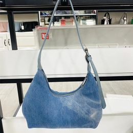 Sacs de soirée Sac à écharpe vintage Femmes Sac à main de concepteur de luxe Racs 2024 en denim Materif