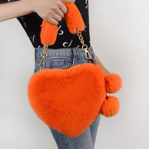 Bolsos de noche Bolso de mujer de invierno Bolso de mano de cadena en forma de corazón de felpa Bolso de teléfono femenino de moda Regalo de niña adolescente Bolso de mano de fiesta KawaiiEveni