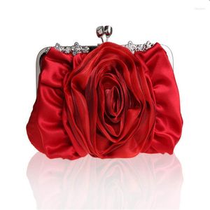 Sacs de soirée femmes sac Banquet 3D grande fleur sac à main Messenger Bolsas mode mariage élégant soie Satin pochette WY73