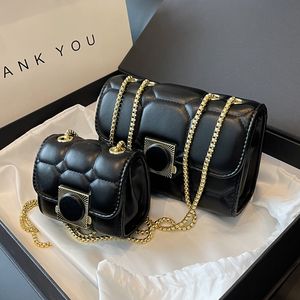 Avondtassen Vrouwen Luxe Designer Zwart Lederen Ketting Handtassen Schouder Vrouwelijke Tas Merk Mode Kleine Dames Messenger 230804