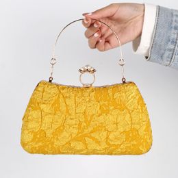 Sacs de soirée jaune sacs à main de luxe pour femmes Designer sac de printemps dame qualité embrayage plissé sac à main de mariage Crossover mode 230224