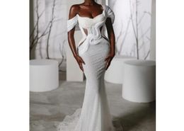 Avondjurk Kylie Jenner Vestido de Fiesta Abito da Ser Das Abendkleid Die beroemde jurk V-hals Mermaid White Pearls Nigeria Fashion YouSef Aljasmi
