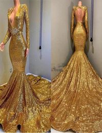 Avondjurk Lang 2019 Gold Sparkling Full Sheeves Paillets Mermaid Prom Dresses Deep V Neck kralen Stenen Backless Sweep Train PA6304624