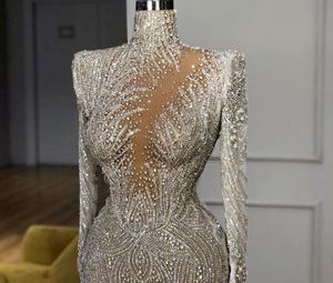 Vestido de noche ropa de mujer Balqeesfathi Nawalelzoghbi Granos de cristal Cuello alto Cuello alto Manga larga Sirena Plata Granos de cristal Yousef aljasmi Myriam fares