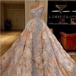 Robe de soirée femme robe Yousef aljasmi robe de bal une épaule Appliques cristaux d'argent plume sans bretelles Kim kardashian Kylie j254j