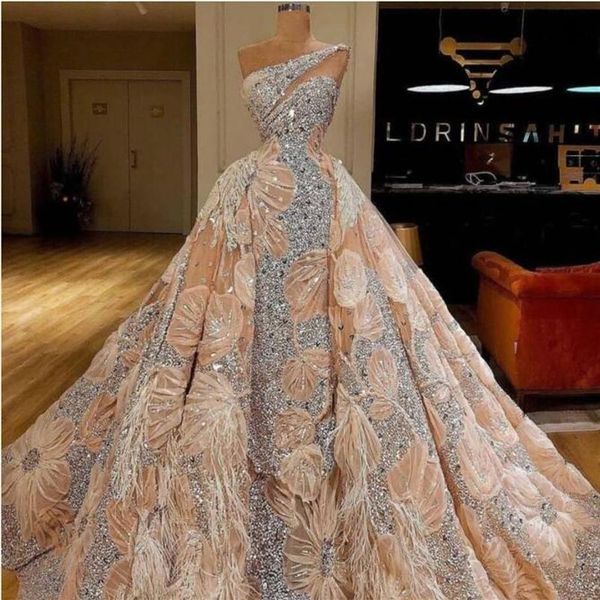 Robe de soirée femme robe Yousef aljasmi robe de bal une épaule appliques cristaux d'argent plume bretelles Kim kardashian Kylie j250y