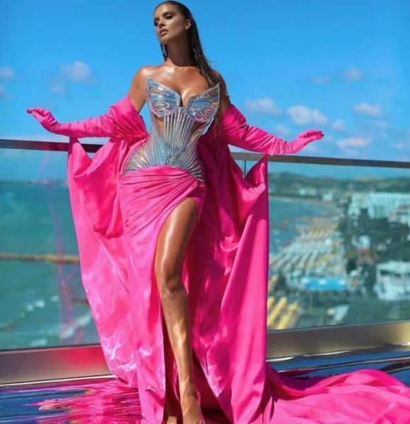 Robe de soirée Yousef Aljasmi Kendal Jenner Femmes Habiller Kim Kardashian Sirène rose Sweetheart Gold Feather Appliques3492391
