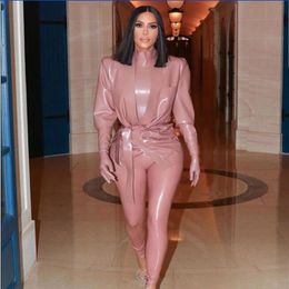 Vestido de noche Yousef aljasmi Mujer Traje Kim kardashian Rosa 3 piezas Ropa de cuero Traje de piel Coordenadas Cuello alto Manga larga291G