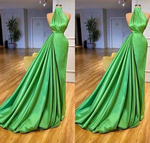 Robes de soirée vert robe de bal formelle une ligne nouveau personnalisé grande taille à lacets fermeture éclair col haut sans manches Satin pli