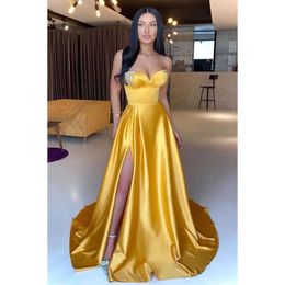 Avond split goud sexy gele jurken een lijn lieverd kralen satijn lange prom jurken vrouwen formele vestidos bc18402
