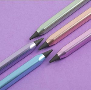 Crayon éternel magique magique sans encre métallique en aluminium stylo en aluminium remplaçable graphite nib créatif de faveur Écriture de dessin à domicile