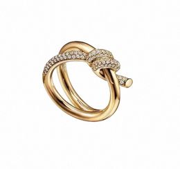 Le designer préféré de Ring Ring Rope Knot Ring Luxury avec diamds fi anneaux pour femmes bijoux classiques 18k Gold plaqué de mariage Rose Amour 98xj # #