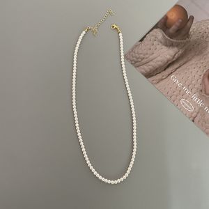 Todo con collar de perlas simples de joyas para mujeres de gama de joyas de altura de gama de gama