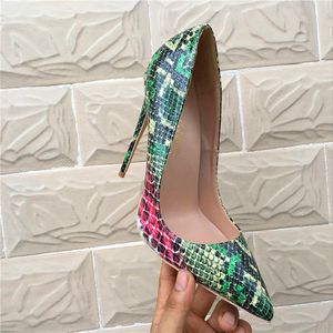 Nouveaux imprimés verts, serpents, chaussures à talons hauts fines et pointues, chaussures sexy à la mode pour femmes de 33 à 45 mètres.