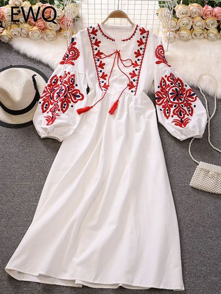 EWQ Estilo Dulce Y2K Mujeres Bonito Vestido Foreve Bordado O-cuello Vendaje Manga Larga Vestidos Blancos Mujer Primavera Verano 240311