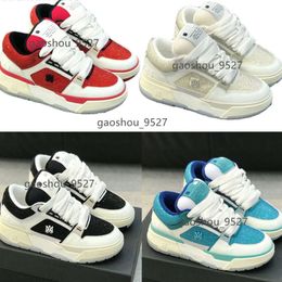 Exagéré amari amirl amirlies am amis Semelle extérieure imiri amiiri ma1 Hommes MA1 Translucide 90S Chaussures de sport classiques Hommes Designers Baskets de mode en caoutchouc MA1 Set w 4YQJ