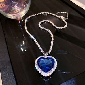 Overdreven ontwerp van Ocean Heart Palace-stijl, modieus temperament, met diamanten ingelegde liefdeshanger, ketting, persoonlijkheid