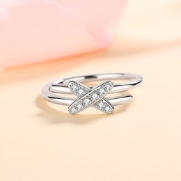 Uitstekende gesneden diamanttest voorbij micro d kleur Moissanite boog-knoop ring luxe trouwring