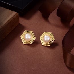 Excelentes pendientes de diseño diseñador de aretes de moda elegantes para Wome Rose Gold Pearl Enlay