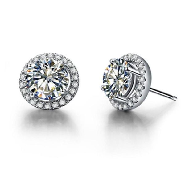 Excellent Halo NSCD Boucles d'oreilles en diamant synthétique Stumps Femmes Engagement Boucles d'oreilles Sterling en 18 carats d'or blanc plaqué PT99463478