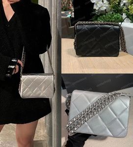 Excelente Original Underarm Silver Chain Bag 18cm Soft Lambskin Mini Crossbody Flap Bags Black Genuine Leather Shoulder Messenger Purse Bolsos de mujer con caja 10A