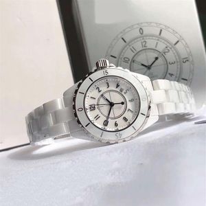 Excellentes montres Black Ceramic 38mm Limited Edition Quartz Wristwatch Diamond Markers Calibre Board Box Boîte Papiers blancs White Wo264U