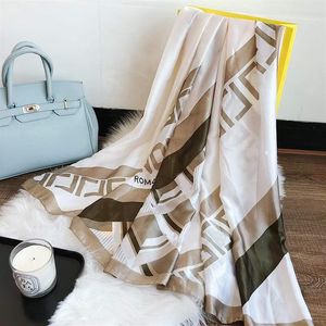 Foulard en soie géométrique à treillis de luxe pour femmes, marque chère, 2023x70CM, rétro F imprimé, mode carré Bandana, 180 W, 273